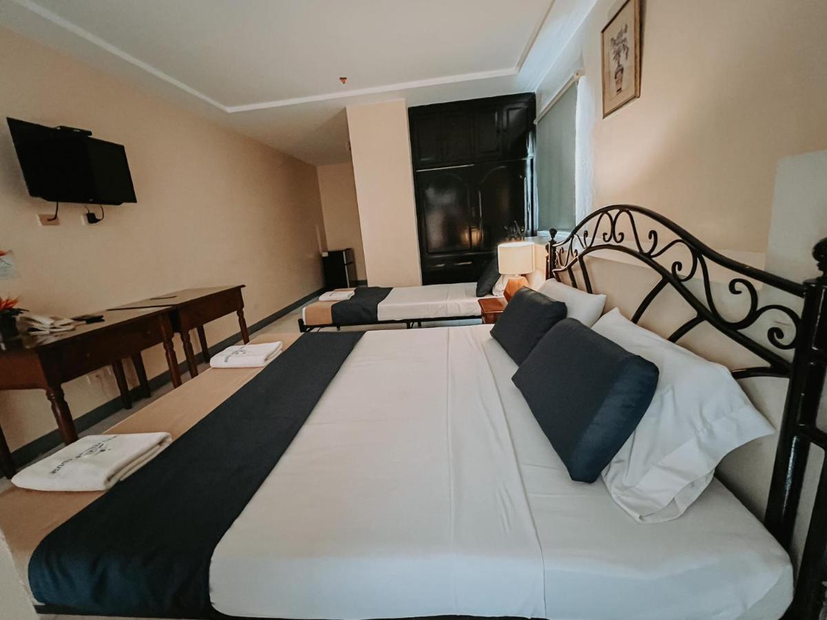 Fuente Hotel De Cebu Dış mekan fotoğraf